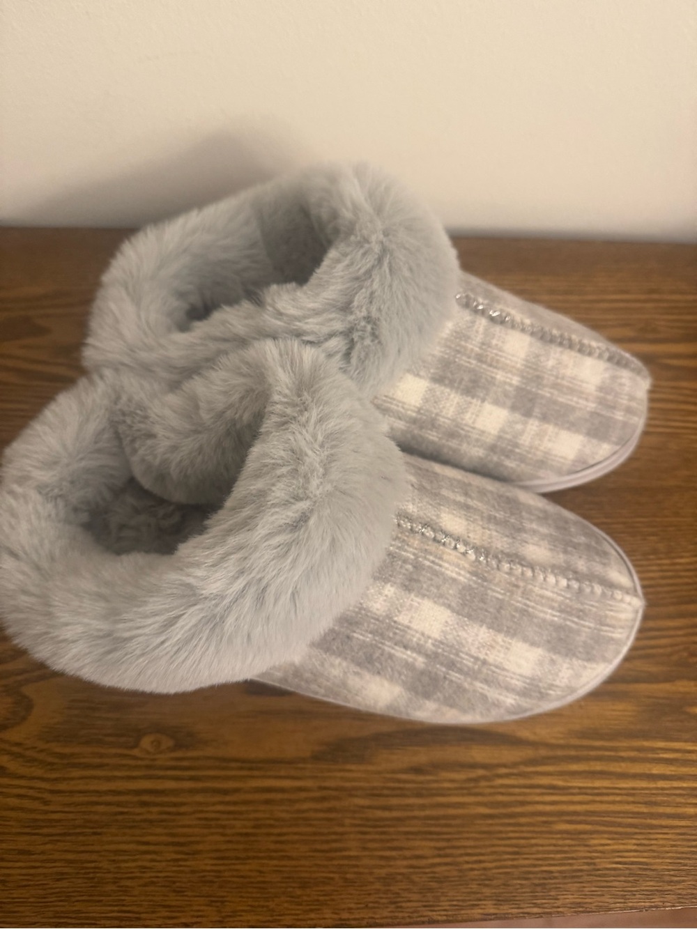 LC Lauren Conrad Plaid Faux Fur Clog Slippers - Picture 2 of 9
